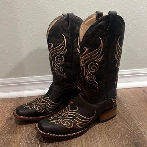 Women’s Cowgirl Boots